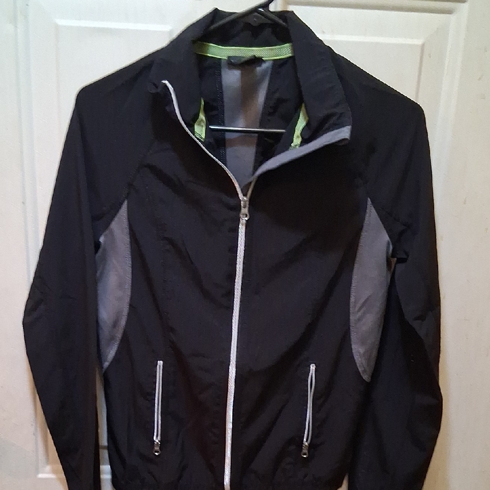 Aeropostale Black and Gray Windbreaker with Green Accents